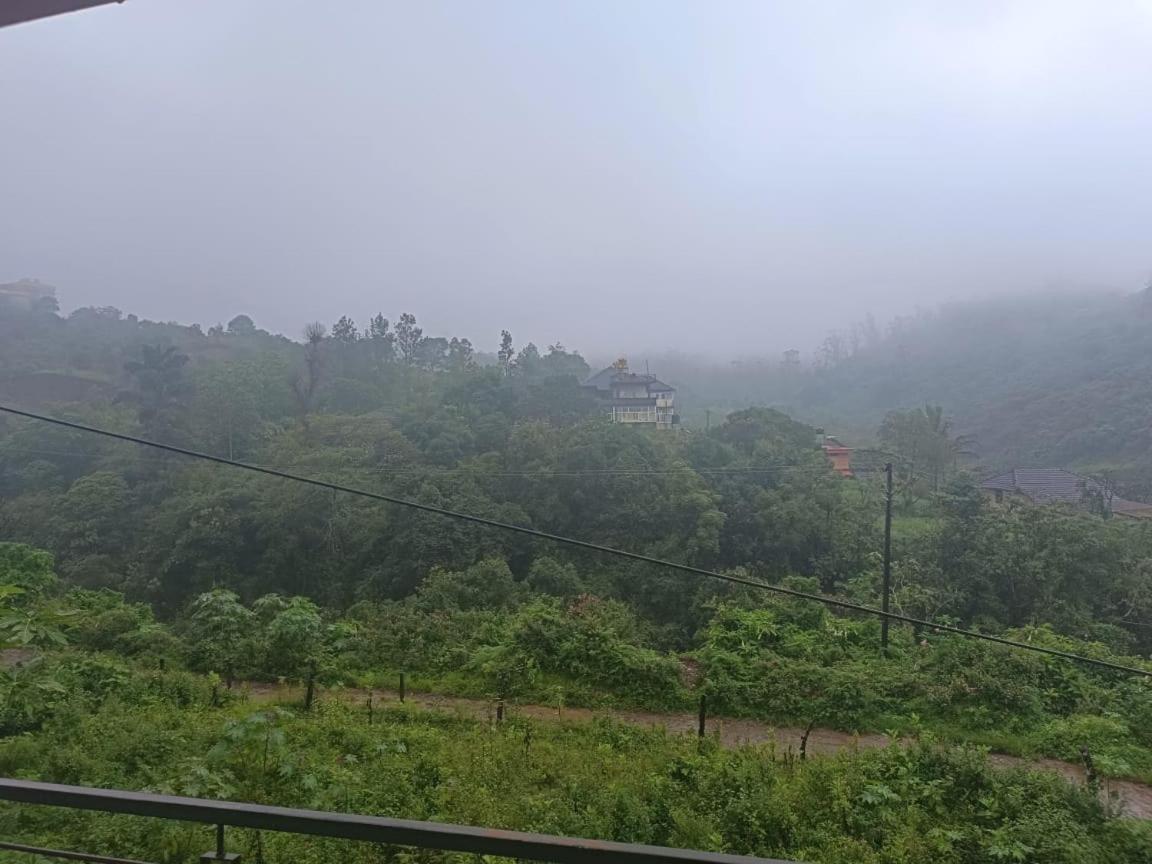 Snowdrop Inn Coorg Madikeri Chambre photo